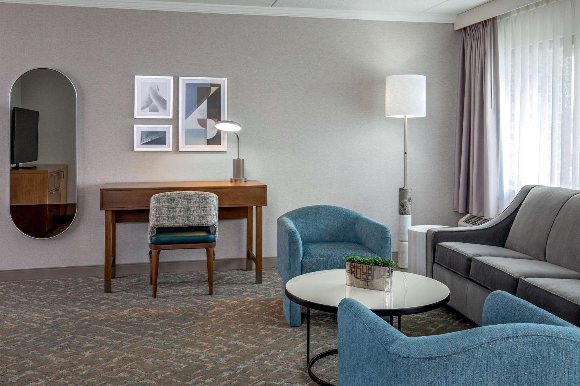 Отель Doubletree By Hilton Boston/Уэстборо Экстерьер фото